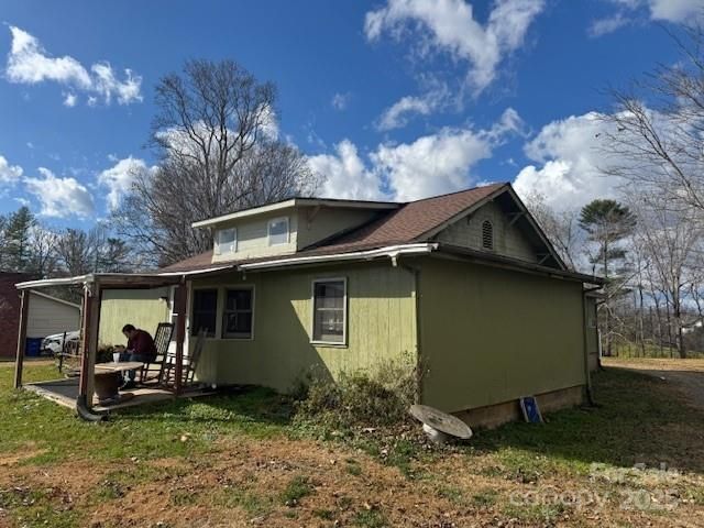 25 Highland Street, Weaverville, NC 28787