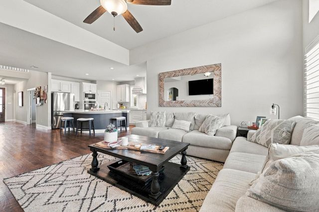 348 Magnolia Drive, Van Alstyne, TX 75495