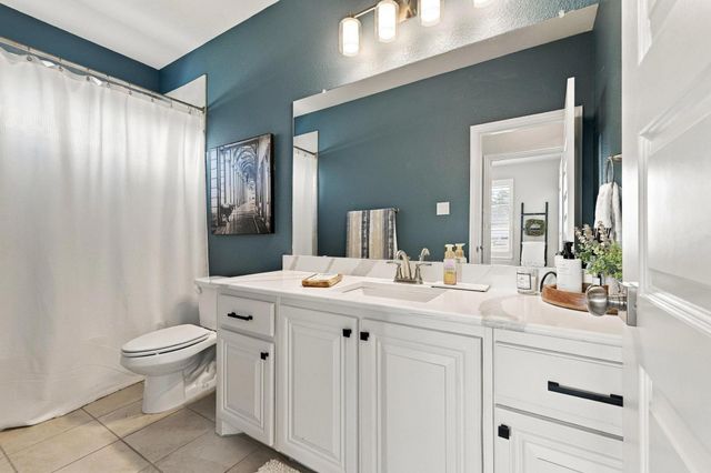 348 Magnolia Drive, Van Alstyne, TX 75495