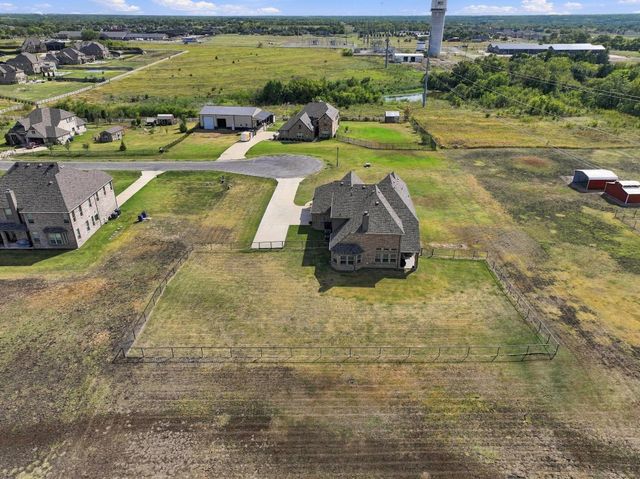 348 Magnolia Drive, Van Alstyne, TX 75495