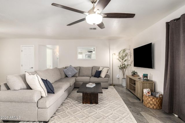 1006 W ANDERSON Drive, Phoenix, AZ 85023