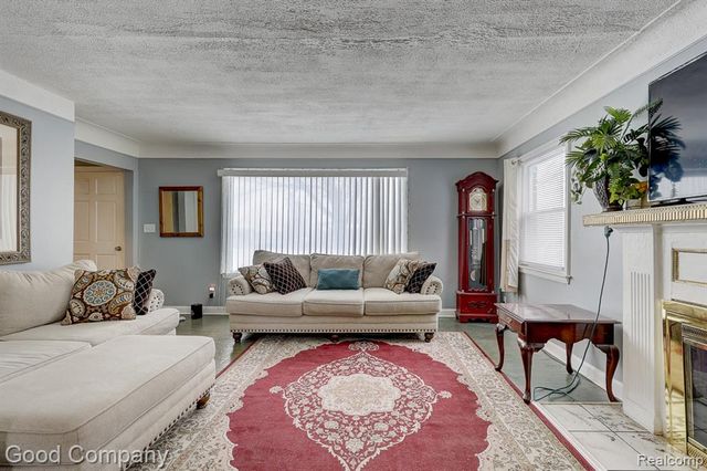 18669 Coyle Street, Detroit, MI 48235