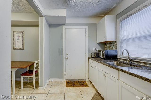 18669 Coyle Street, Detroit, MI 48235