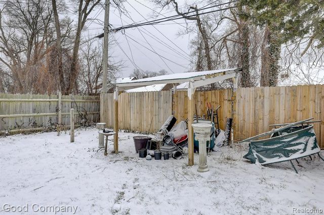 18669 Coyle Street, Detroit, MI 48235