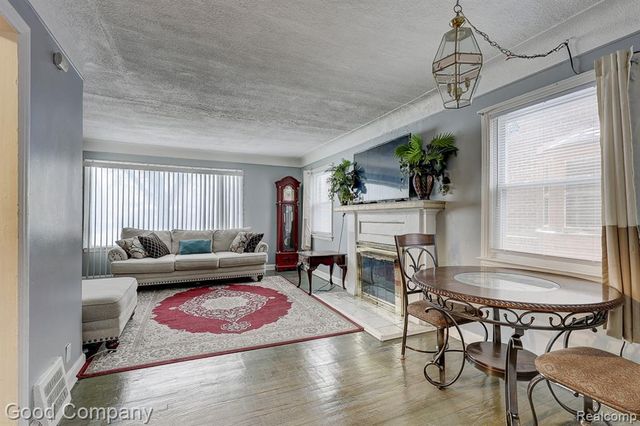 18669 Coyle Street, Detroit, MI 48235