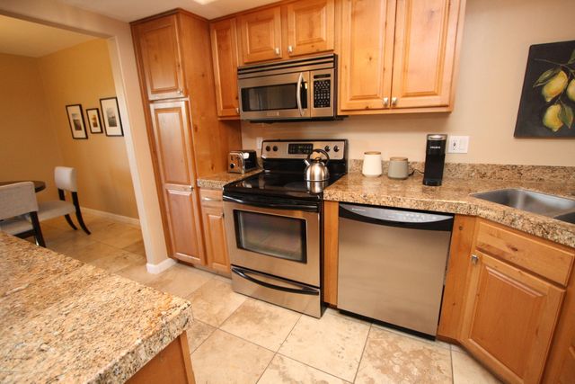 6651 N Campbell Ave Apt 150, Tucson, AZ 85718