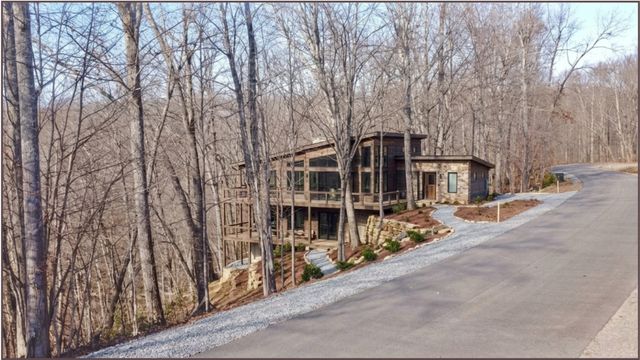 273 Tennis Center Drive, Smithville, TN 37166