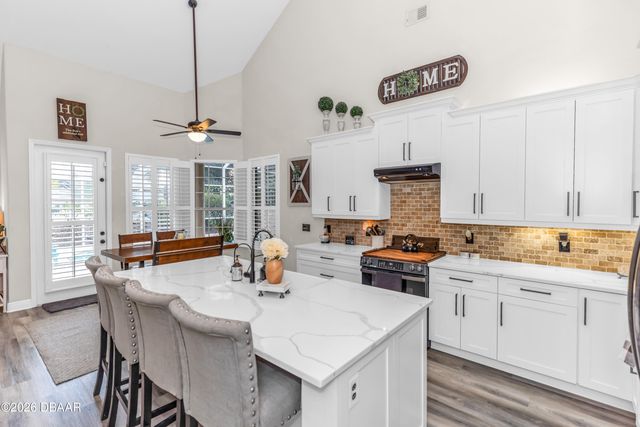 169 Hawkcrest Court, Debary, FL 32713