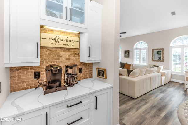 169 Hawkcrest Court, Debary, FL 32713