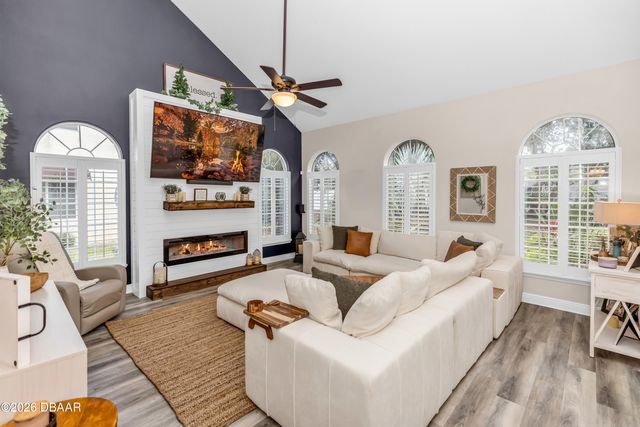 169 Hawkcrest Court, Debary, FL 32713