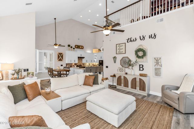 169 Hawkcrest Court, Debary, FL 32713