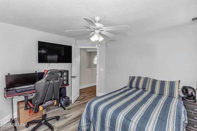 169 Hawkcrest Court, Debary, FL 32713