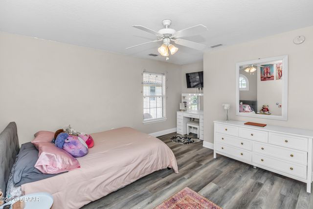 169 Hawkcrest Court, Debary, FL 32713