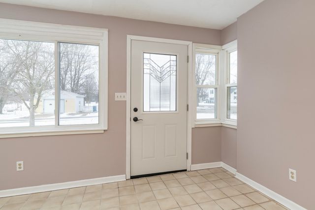 203 Vine Street, Wayland, MI 49348