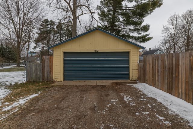 203 Vine Street, Wayland, MI 49348