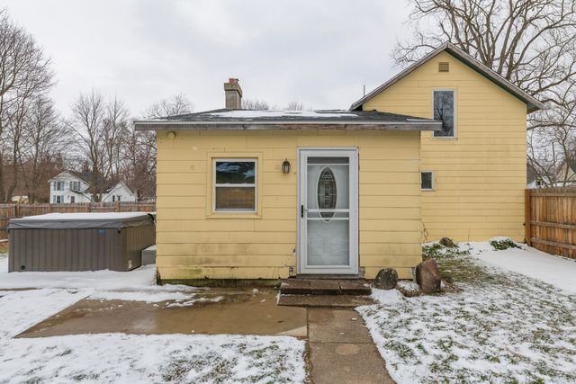 203 Vine Street, Wayland, MI 49348