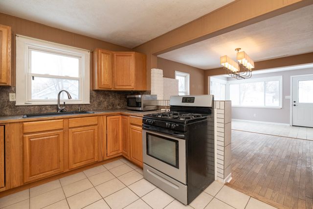 203 Vine Street, Wayland, MI 49348