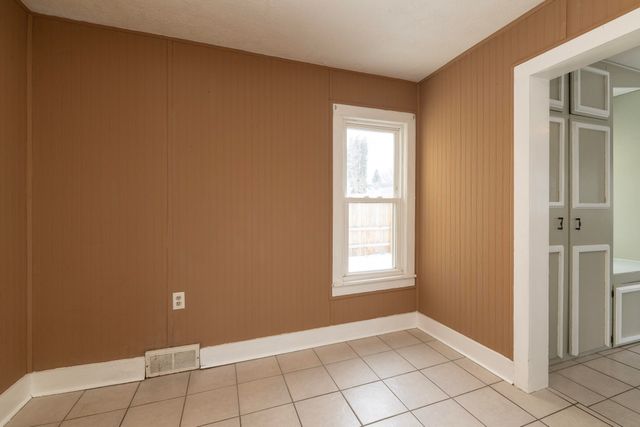 203 Vine Street, Wayland, MI 49348