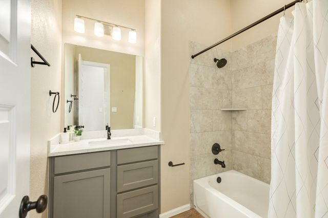10115 Stride Court, Rosharon, TX 77583