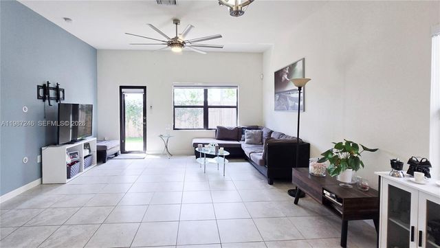 134 NE 23rd Ter, Homestead, FL 33033