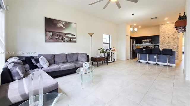 134 NE 23rd Ter, Homestead, FL 33033