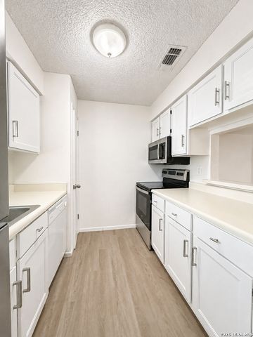 13018 Heimer Rd Apt 609, San Antonio, TX 78216