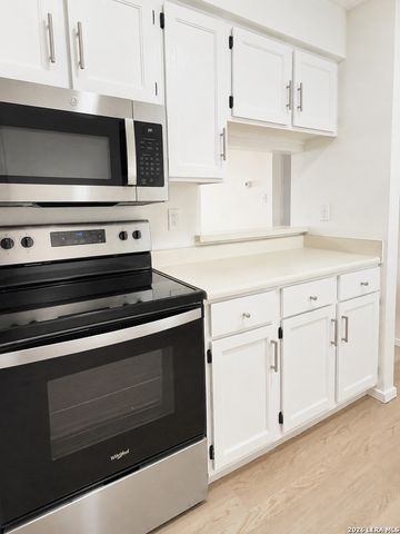 13018 Heimer Rd Apt 609, San Antonio, TX 78216