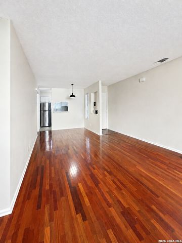 13018 Heimer Rd Apt 609, San Antonio, TX 78216