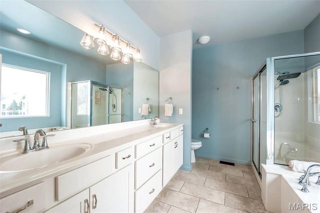 215 Cobblefield Court, Ballwin, MO 63011