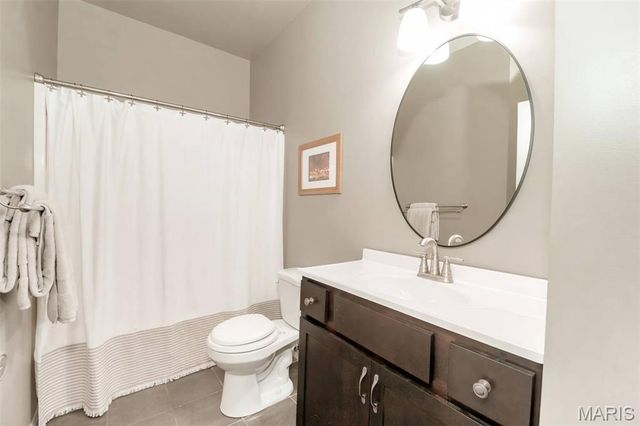 215 Cobblefield Court, Ballwin, MO 63011