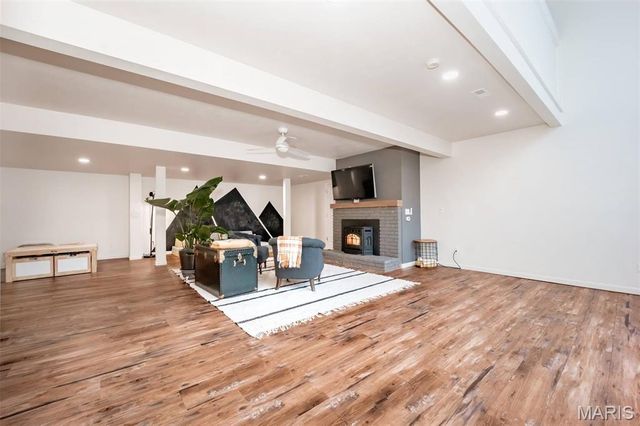 215 Cobblefield Court, Ballwin, MO 63011