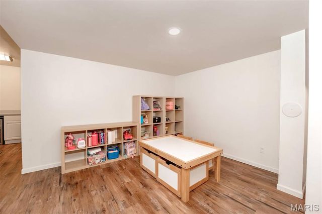 215 Cobblefield Court, Ballwin, MO 63011