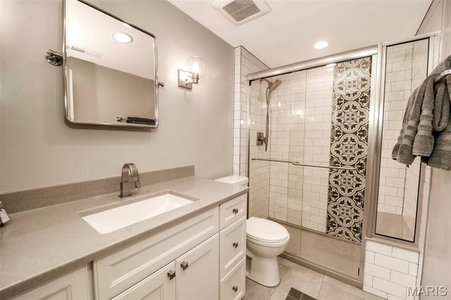 215 Cobblefield Court, Ballwin, MO 63011