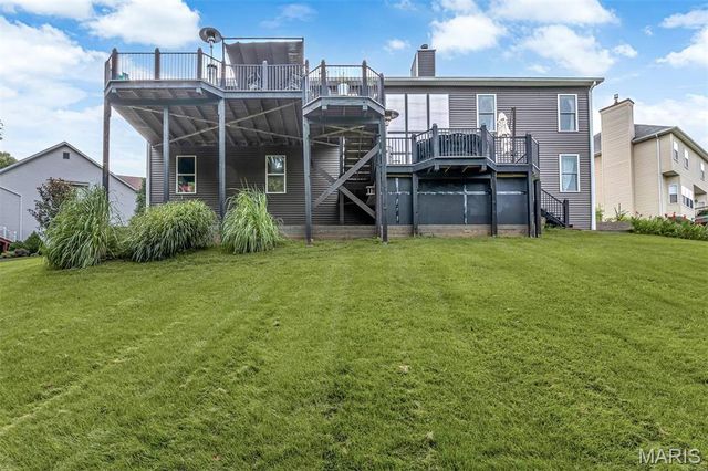 215 Cobblefield Court, Ballwin, MO 63011