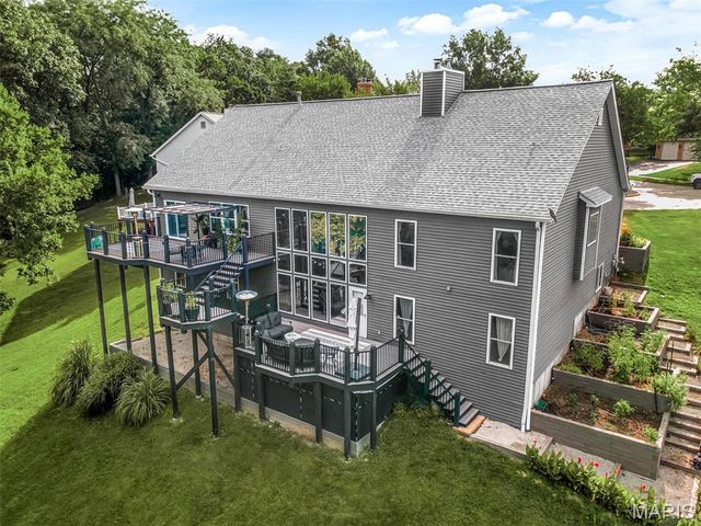 215 Cobblefield Court, Ballwin, MO 63011