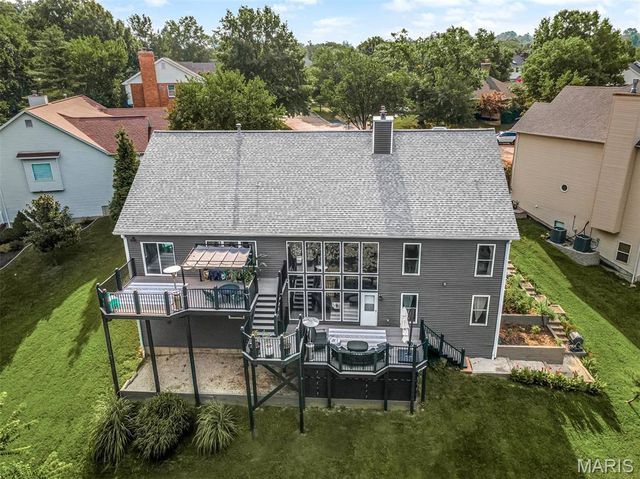 215 Cobblefield Court, Ballwin, MO 63011