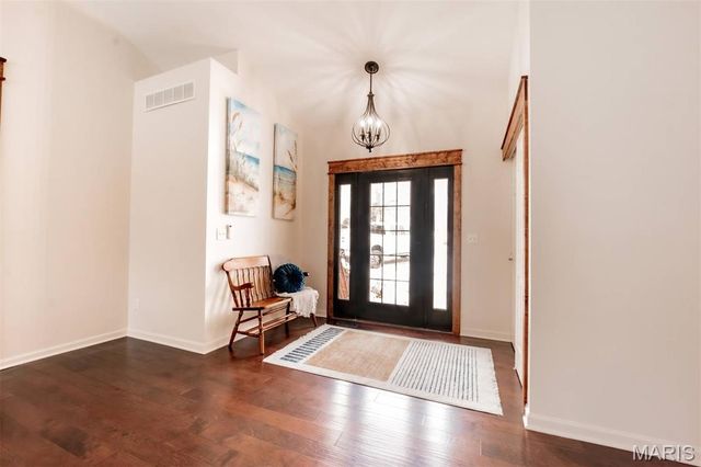 215 Cobblefield Court, Ballwin, MO 63011