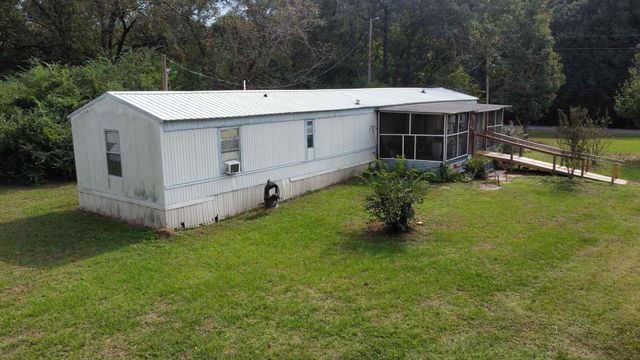 9812 Esthlyn Street, Keithville, LA 71047