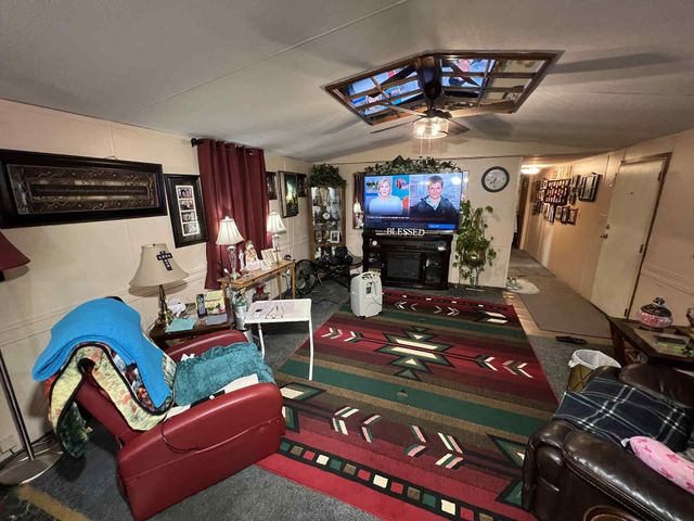 9812 Esthlyn Street, Keithville, LA 71047