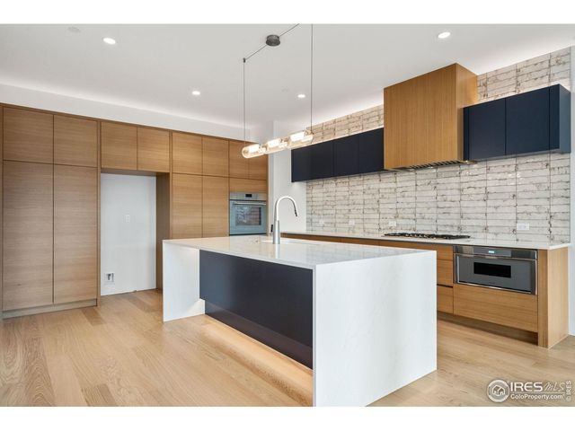 205 E 6th St 301, Loveland, CO 80537