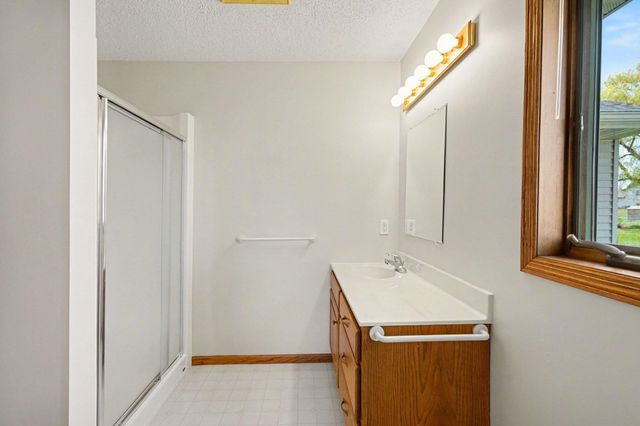 9910 Brookview Road, Woodbury, MN 55125