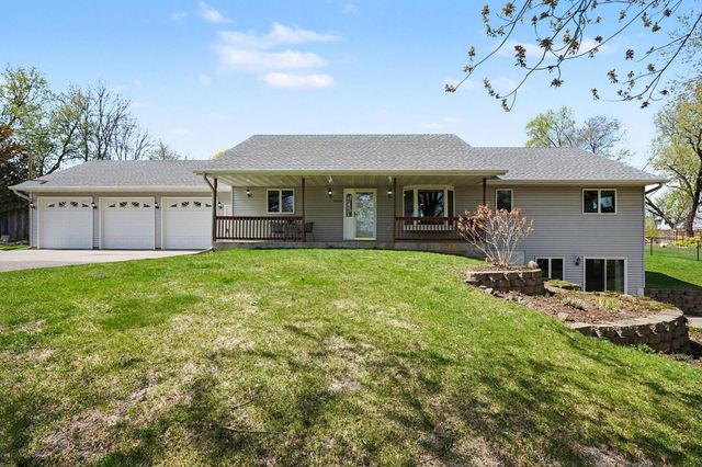 9910 Brookview Road, Woodbury, MN 55125