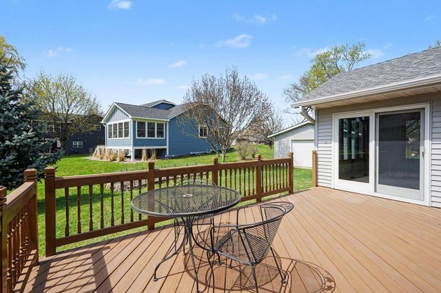 9910 Brookview Road, Woodbury, MN 55125