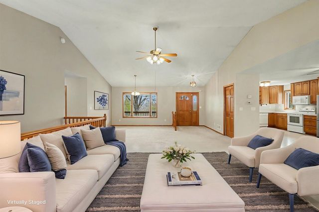 9910 Brookview Road, Woodbury, MN 55125