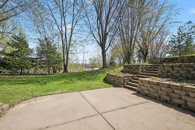 9910 Brookview Road, Woodbury, MN 55125