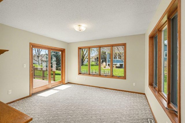 9910 Brookview Road, Woodbury, MN 55125