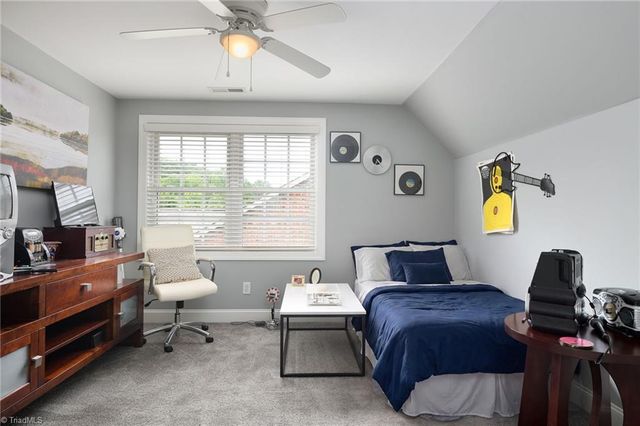 1074 Muirfield Avenue, Clemmons, NC 27012