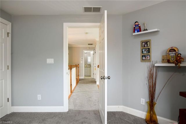 1074 Muirfield Avenue, Clemmons, NC 27012