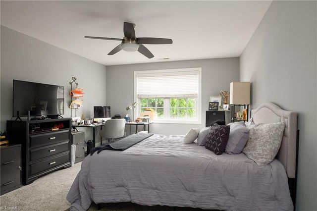 1074 Muirfield Avenue, Clemmons, NC 27012
