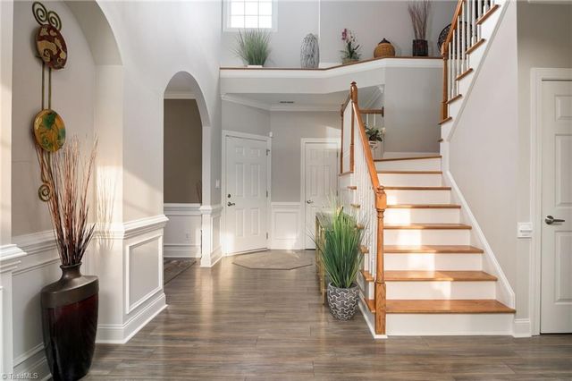 1074 Muirfield Avenue, Clemmons, NC 27012